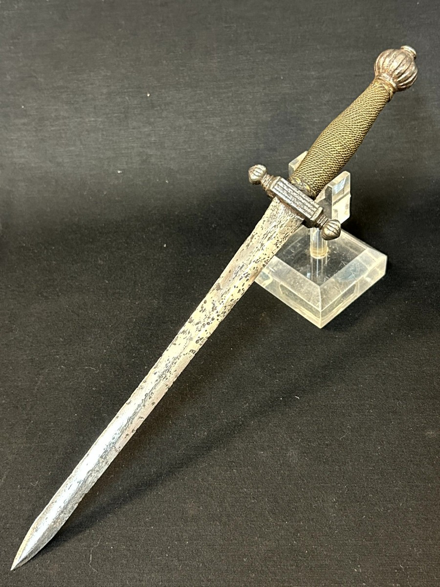 Stiletto in ferro forgiato