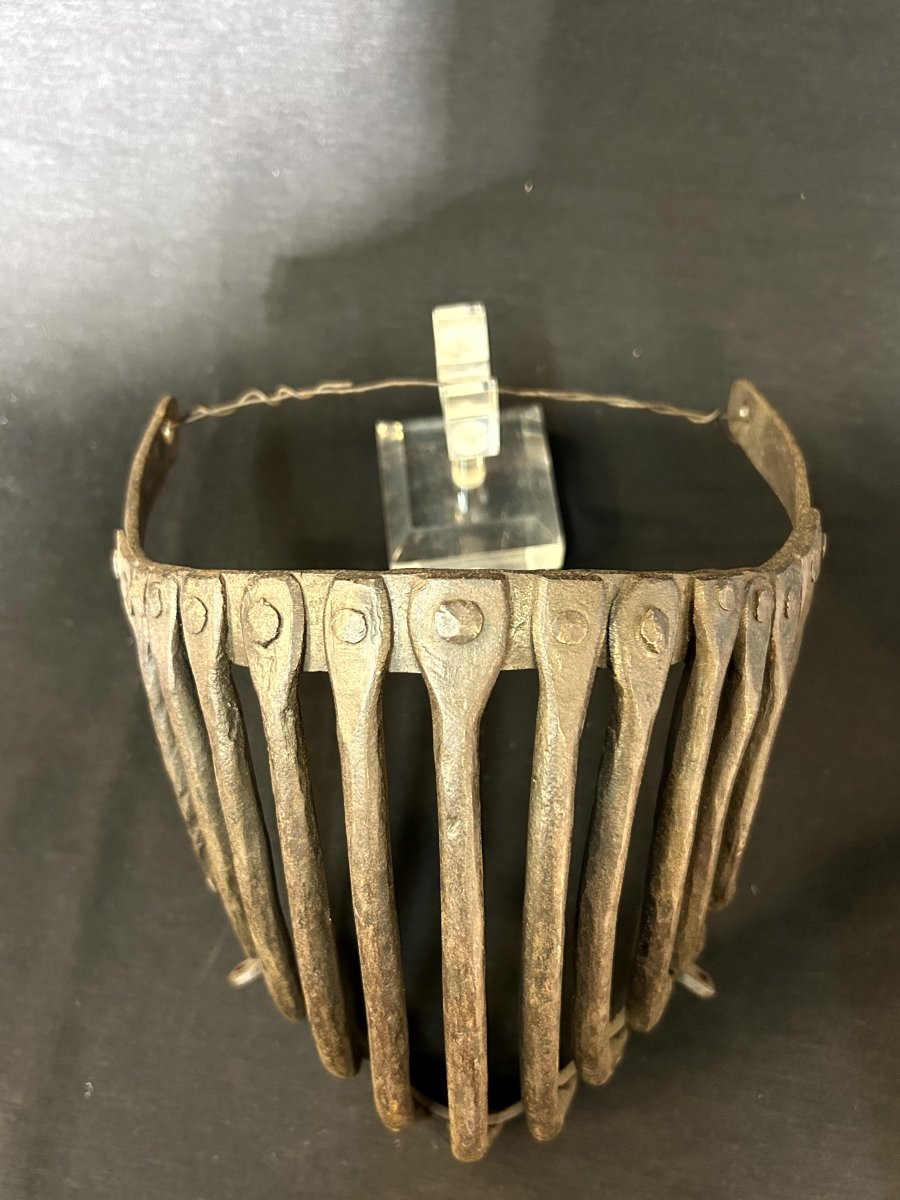 Visiera per elmo in ferro forgiato-photo-1