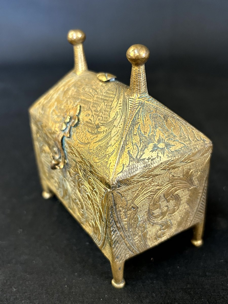 cofanetto in bronzo-photo-1