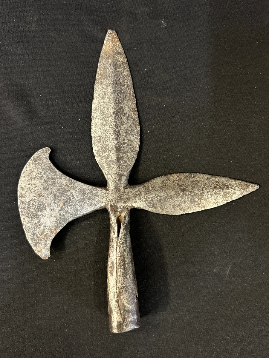 Alabarda in ferro forgiato