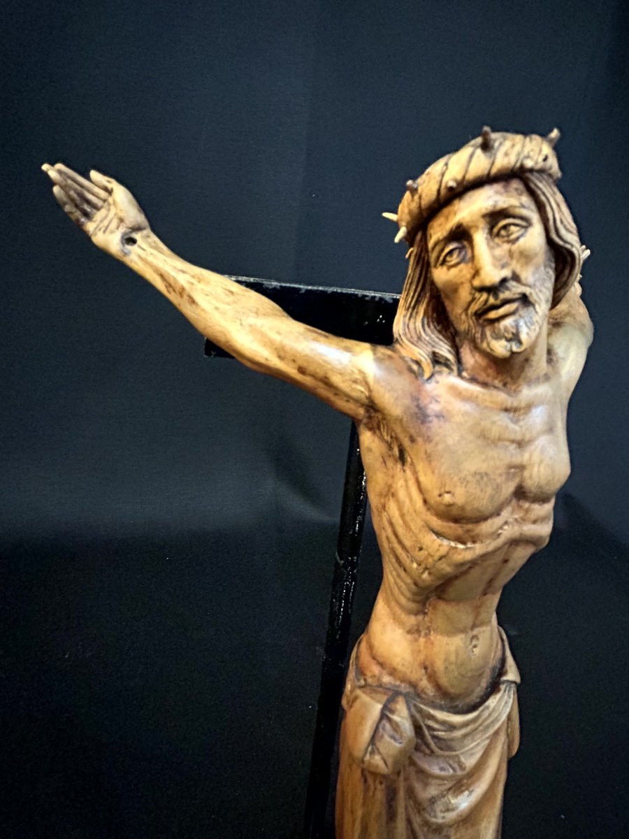 Scultura lignea  rappresentante Cristo-photo-8