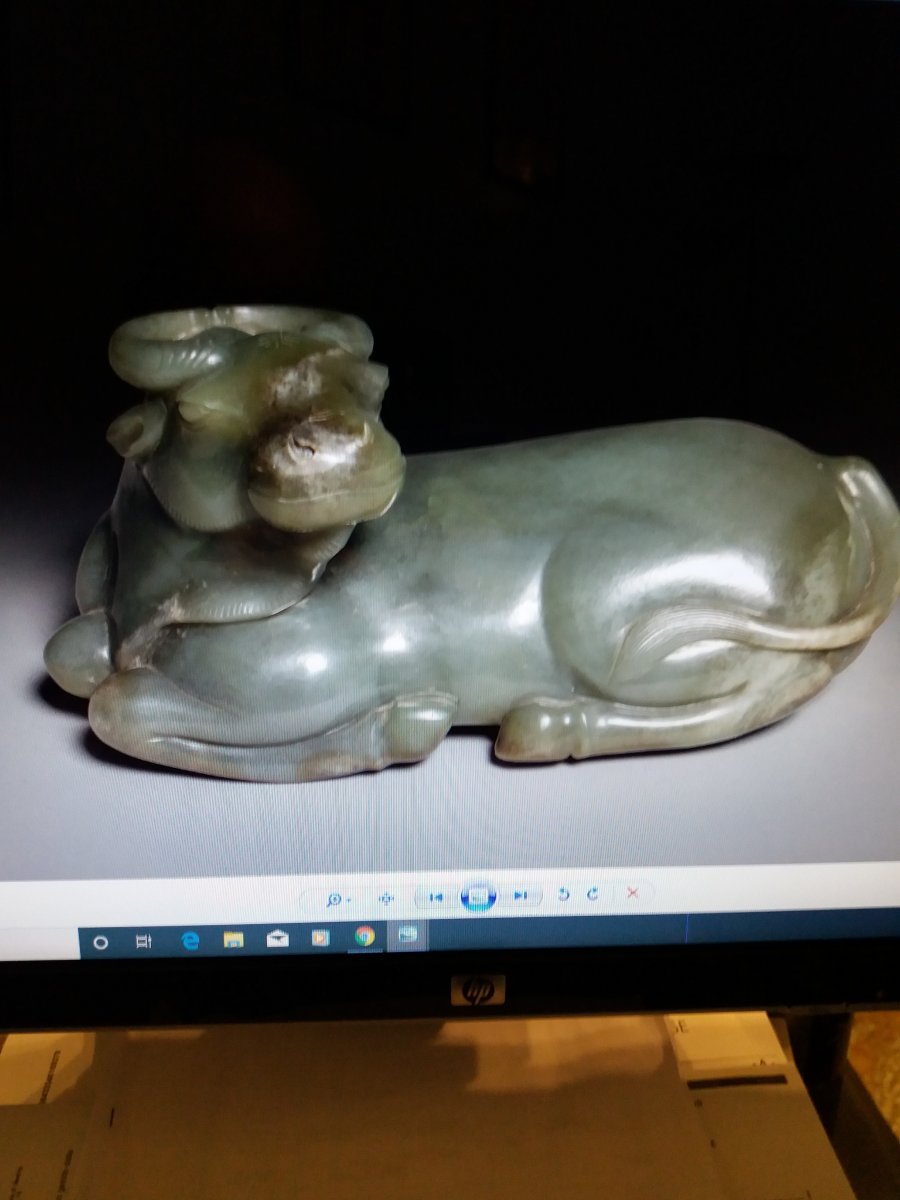 Extremely Rare Jade Of The  "Master of the Cleveland Museum Buffalo"-photo-2