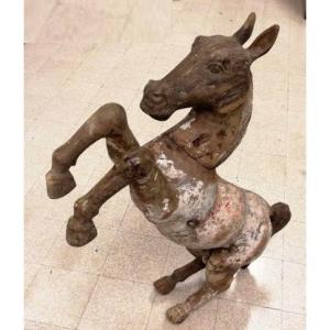 Beau Cheval En Bois Sculpte'