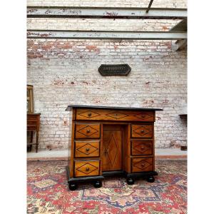 Bureau De Changer In Walnut And Blackened Wood Fillet Louis XIV Period End Of The XVII Eme Century