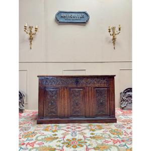 18th Century Renaissance Oak Chest 