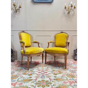 Pair Of Cabriolet Armchairs From The 18th Century Transition Period
