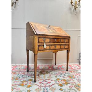 Louis XVI Period Walnut And Marquetry Sloping Desk 18th Century