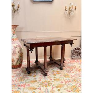 Lorraine Cross Renaissance Table In Walnut 18th Century