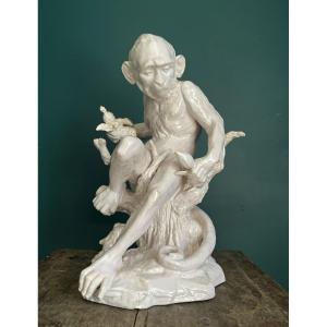 Large Monkey In White Earthenware - French Or Italian Work From The Early 20th Century.