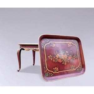 Coffee Table With Removable Floral-decorated Top