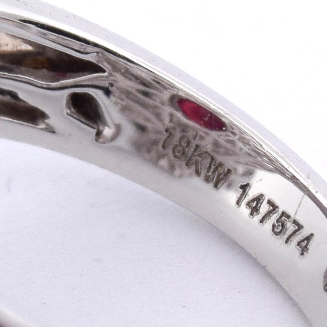 Elegante anello contemporaneo oro 18kt con rubino e diamanti      AN65 (00239)-photo-3