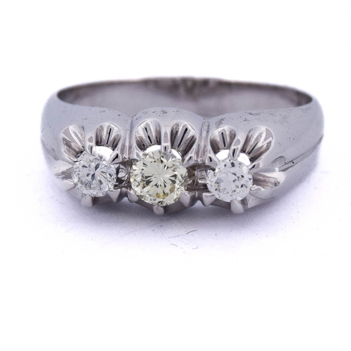 Anello in oro 18 kt con diamanti taglio antico      AN244 (0579)