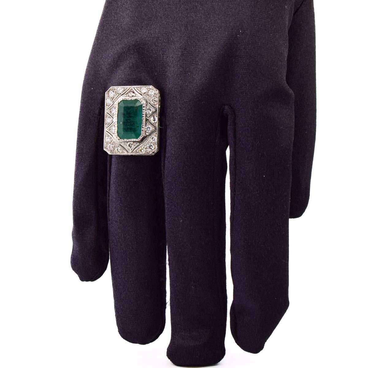 Anello in platino 950 con smeraldo e diamanti    AN285 (00029)-photo-2