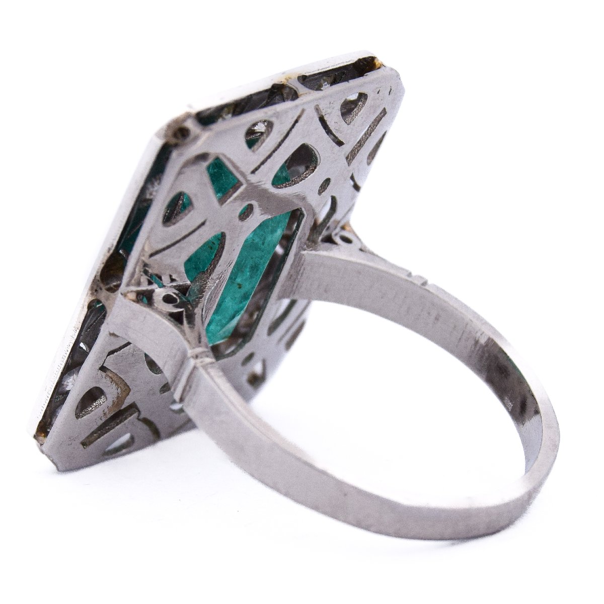 Anello in platino 950 con smeraldo e diamanti    AN285 (00029)-photo-6