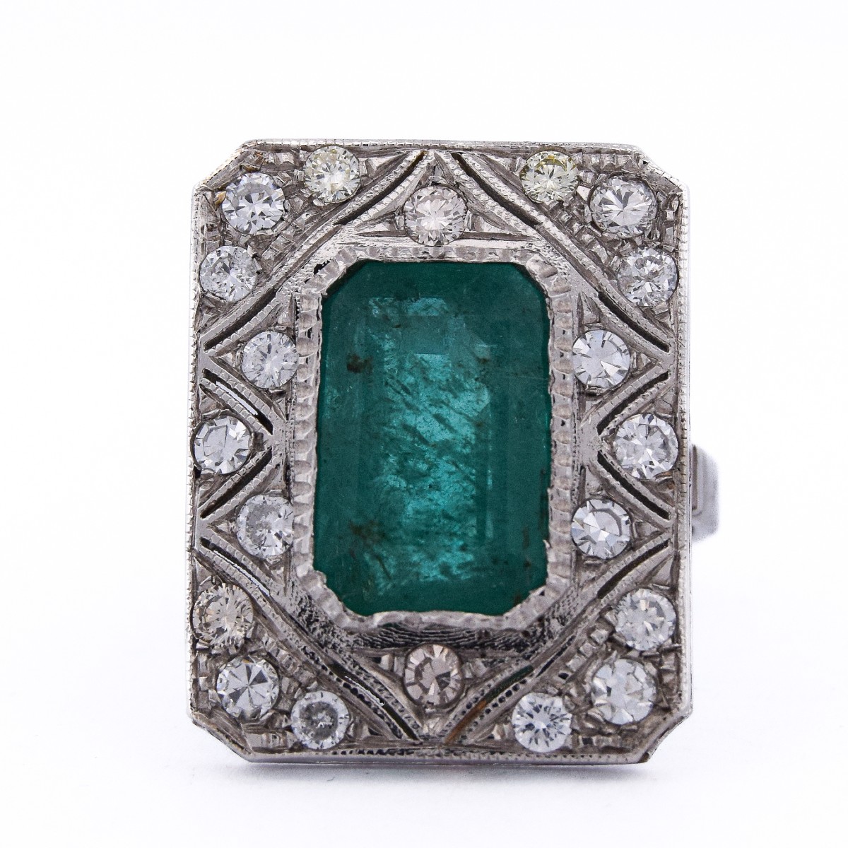 Anello in platino 950 con smeraldo e diamanti    AN285 (00029)