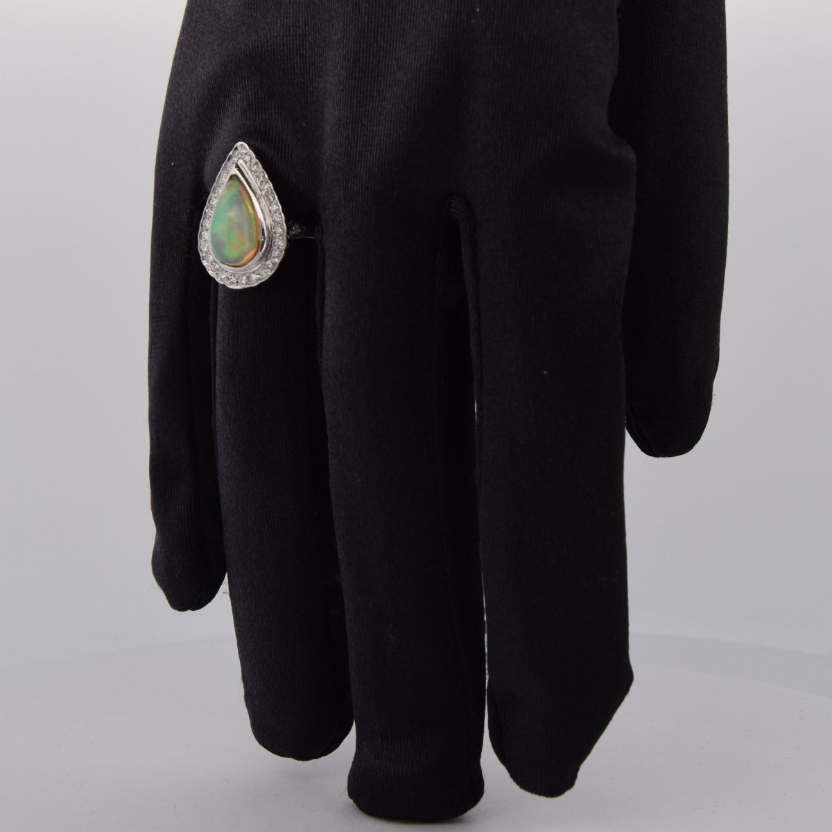 Anello in oro 18 kt opale e diamanti  AN100 (0069)-photo-3