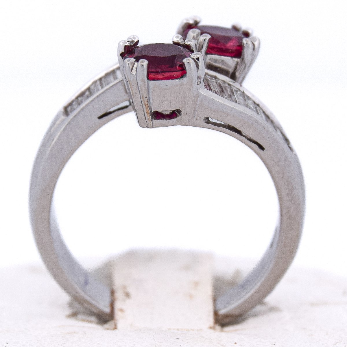 Anello Vintage Oro Bianco 18 kt con Rubini e Diamanti Baguette    AN590 112-403 (00119)-photo-4