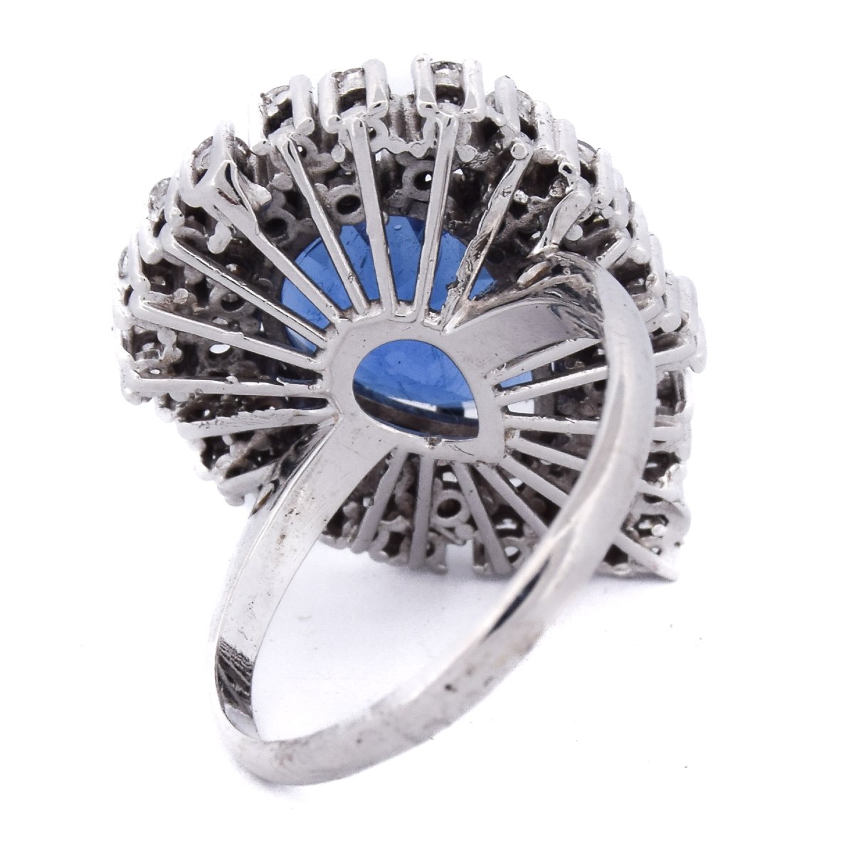 Anello Contemporaneo Oro Bianco 18 kt con Zaffiro 4 ct e Diamanti   AN P8-photo-2