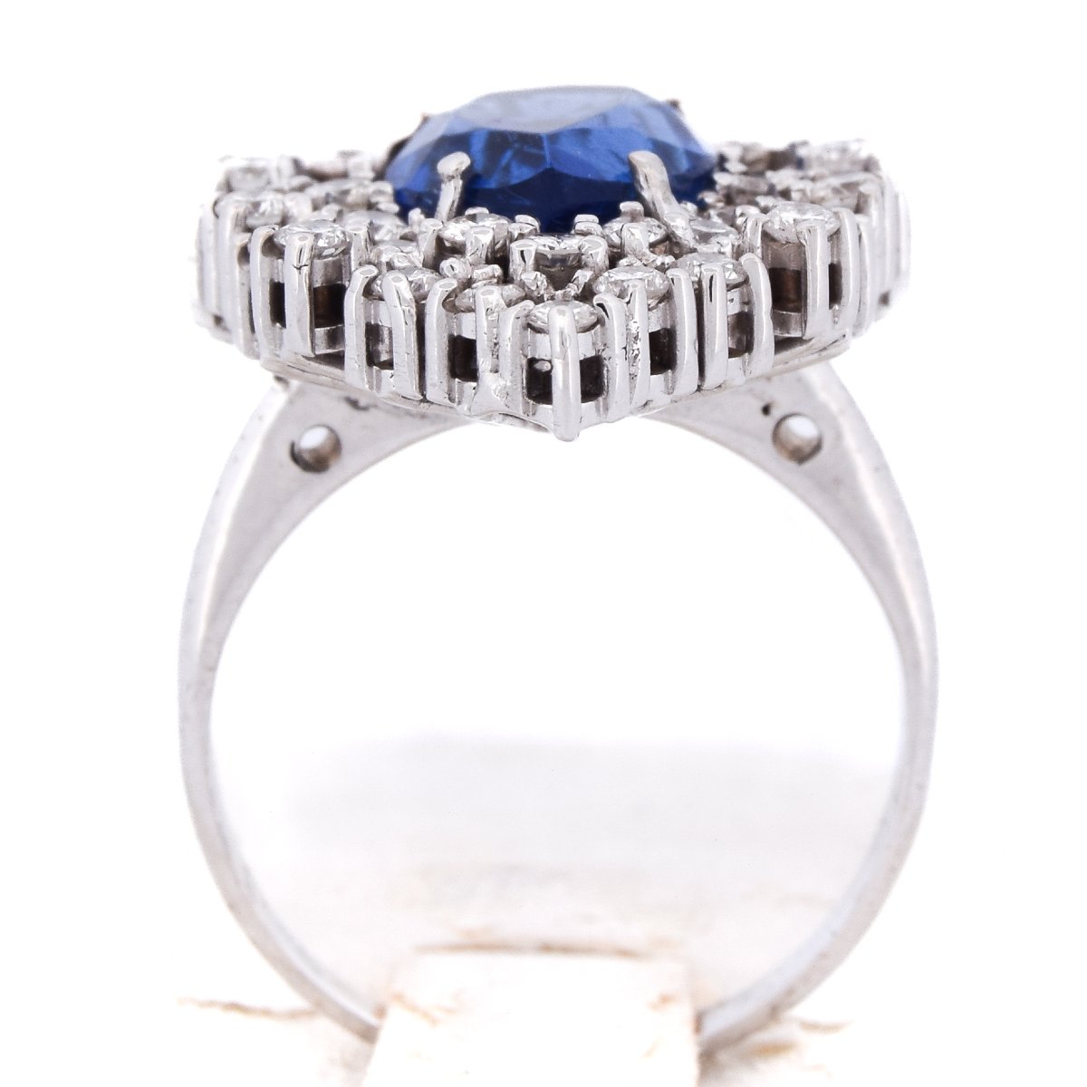 Anello Contemporaneo Oro Bianco 18 kt con Zaffiro 4 ct e Diamanti   AN P8-photo-6