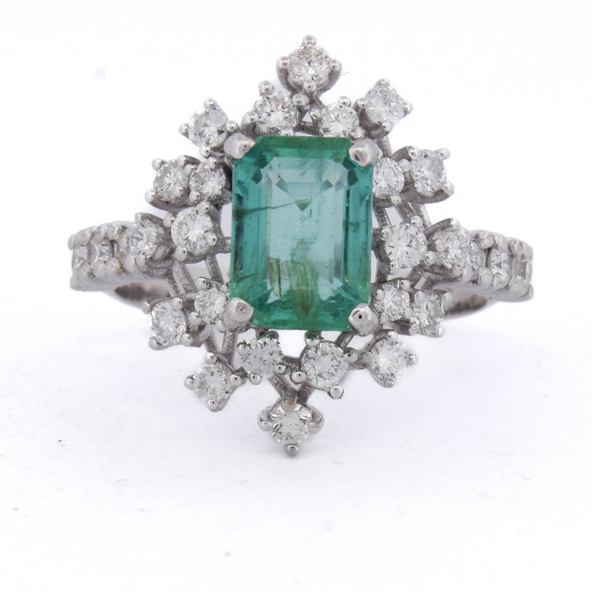 Anello Floreale In Oro Bianco 18 Kt Con Smeraldo 1,80 Ct E Diamanti