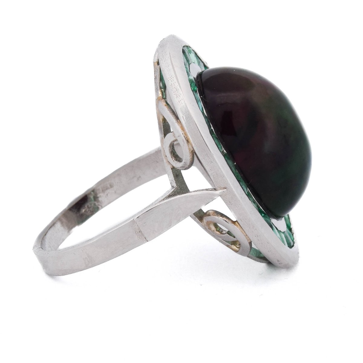 Anello in platino con opale cabochon da 10,40 ct e smeraldi da 4,50 ct-photo-4