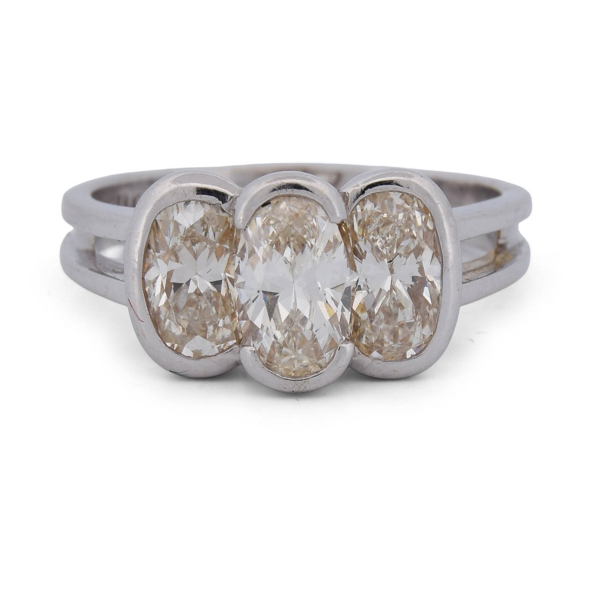 Anello Vintage Trilogy in Oro Bianco 18 KT con Diamanti Old Mine Cut – Circa 1,50 ct  AN327 (00
