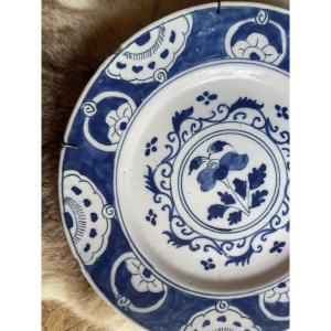 18th Century Chinese Plate 