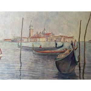 Gondoliers In Venice