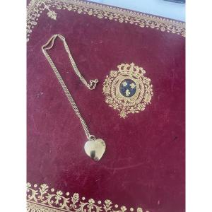 Heart Pendant And Gold Chain 