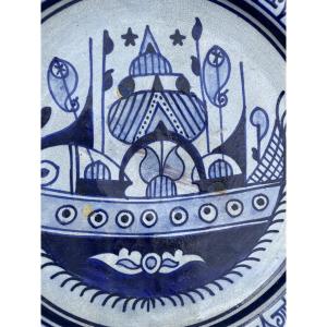 Ancient Oriental Caravel Dish 