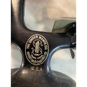 Singer Usa Travel Sewing Machine 