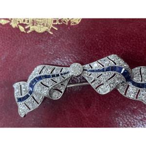 Gold Brooch With Diamonds And Sapphires