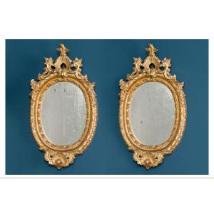 Coppia di specchiere napoletane in legno intagliato e dorato fine del XVIII secolo