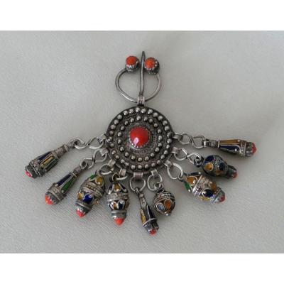 Tabzimt Fibula