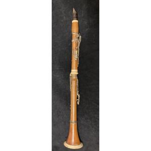 Military Clarinet, Thirteen-key Model, Made By "jung" In Marseille (1812). First Empire
