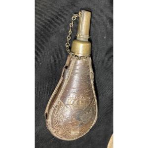 18th Century Poire à Poudre With The Arms Of France.