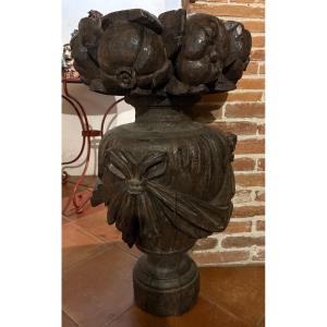 Large 17th-century Oak Cassolette 