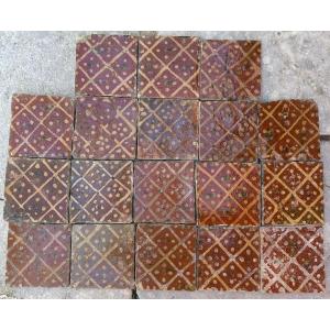 18 Glazed Terracotta Tiles From Flanders, 16th Or 17th Century