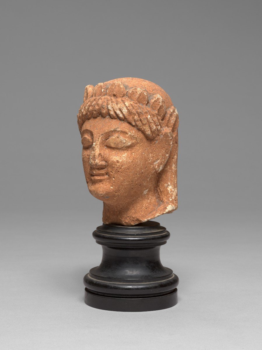 Antica testa in pietra calcarea cipriota di una devota femminile, VI-V secolo a.C-photo-2