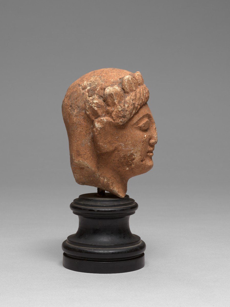 Antica testa in pietra calcarea cipriota di una devota femminile, VI-V secolo a.C-photo-3