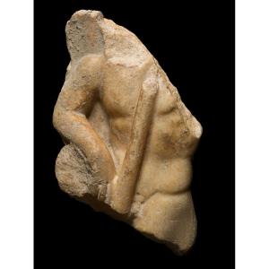 Antico Rilievo Romano in marmo di torso maschile, II/III secolo d.C.