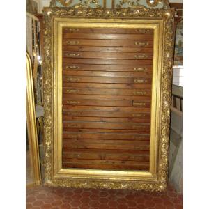 Very Large And Important 19th Century Frame, In Gilded Wood.