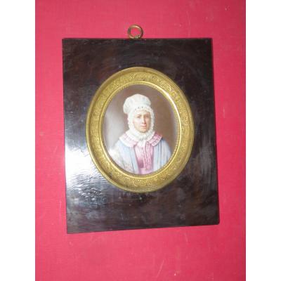 Dame à la coiffe en dentelle, Grande miniature, époque 19ème.