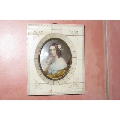 Bust Of Young Girl, Miniature 19th Time.