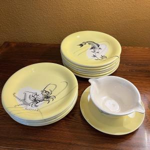 Set Of 10 Plates And A Sainte Radegonde Sauceboat With Fish And Shellfish, Circa 1950