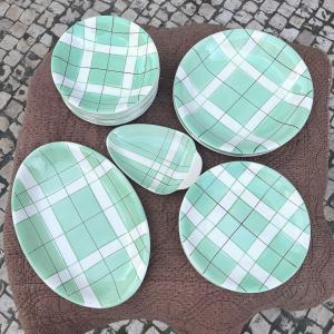 Salins Dinner Service, Hossegor Pattern, 28 Pieces 