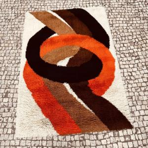 Shaggy Rug From The 1970s