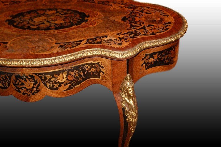 Magnifico tavolo da salotto ovale smerlato riccamente intarsiato stile Luigi XV-photo-2