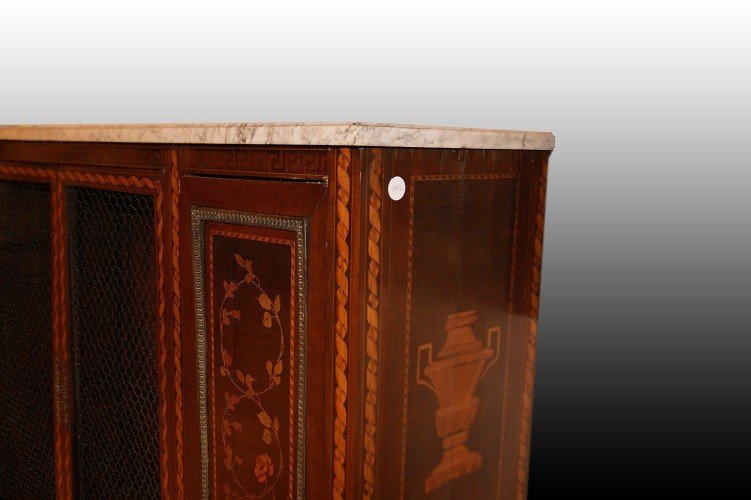Vetrina 4 porte francese in legno di mogano riccamente intarsiata e con piano in marmo-photo-3