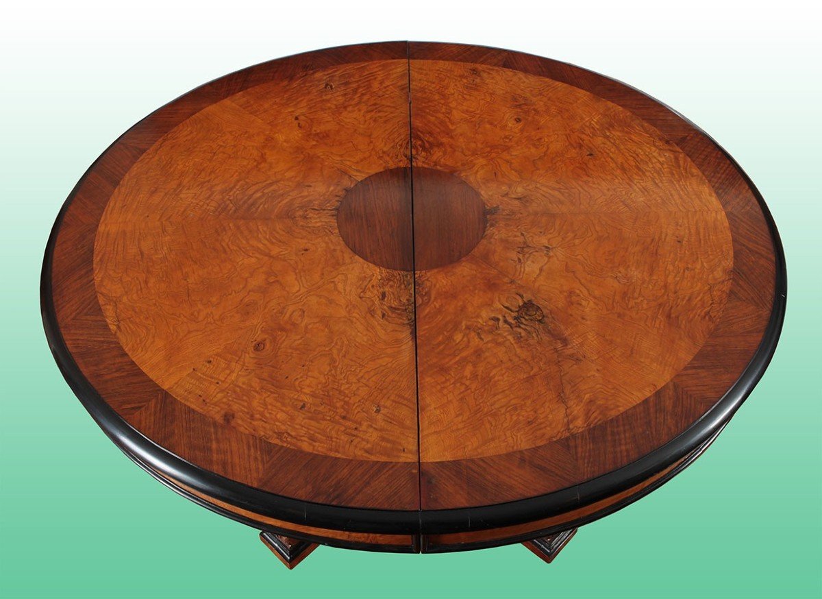 Tavolo ovale in palissandro e radica di olmo